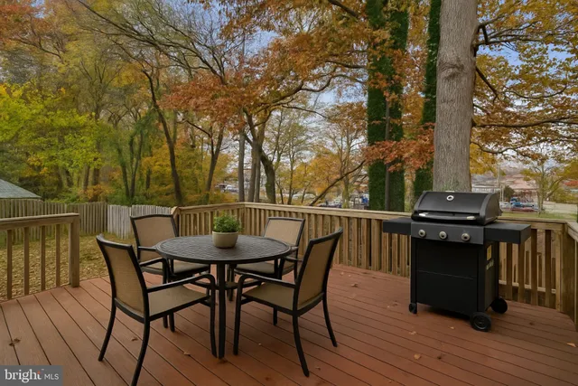 $350,000 | 314 Woodleaf Court, Glen Burnie, MD 21061