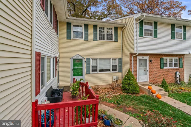 $375,000 | 314 Woodleaf Court, Glen Burnie, MD 21061