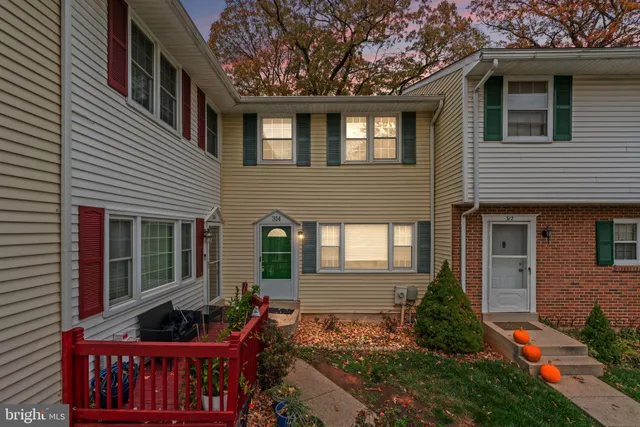 $350,000 | 314 Woodleaf Court, Glen Burnie, MD 21061