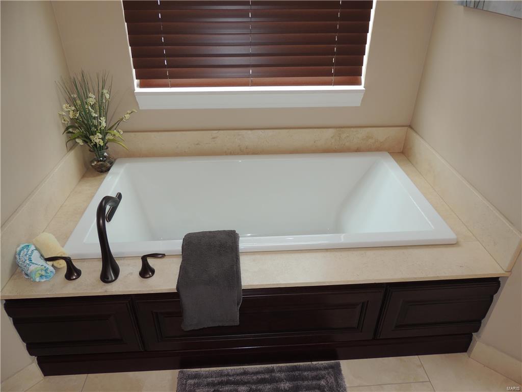 126 Roehampton Lane Weldon Spring, MO 63304 - Photo 23 of 49 Gallery Image 23