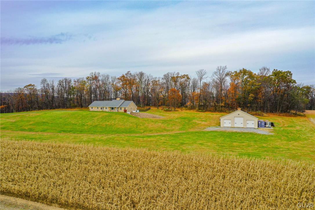 7747 County Bridge Road Slatington, PA 18080 - Photo 1 of 50 Gallery Image 1