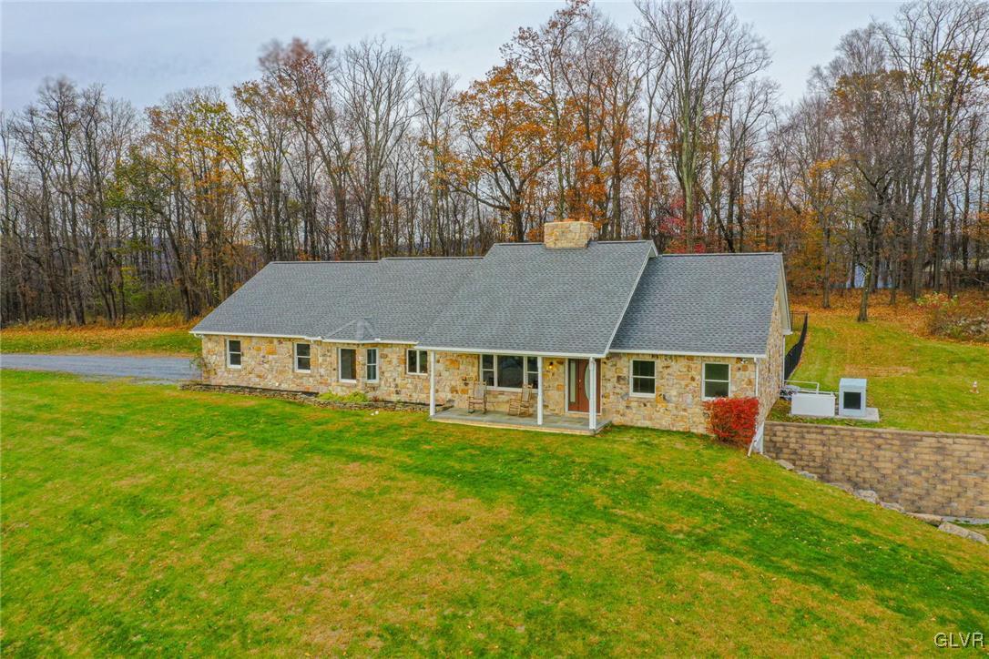 7747 County Bridge Road Slatington, PA 18080 - Photo 3 of 50 Gallery Image 3