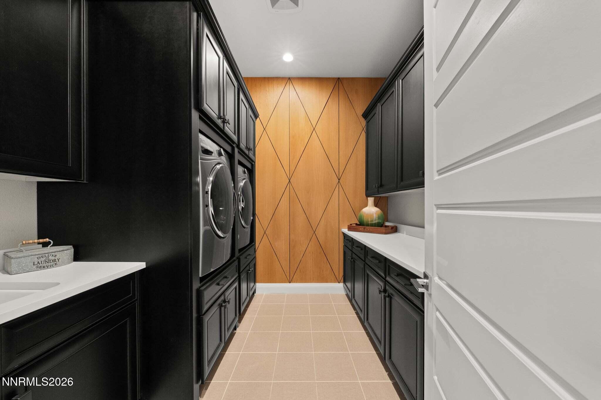 9509 Copper Sky Drive Reno, NV 89521 - Photo 29 of 46 Laundry room
