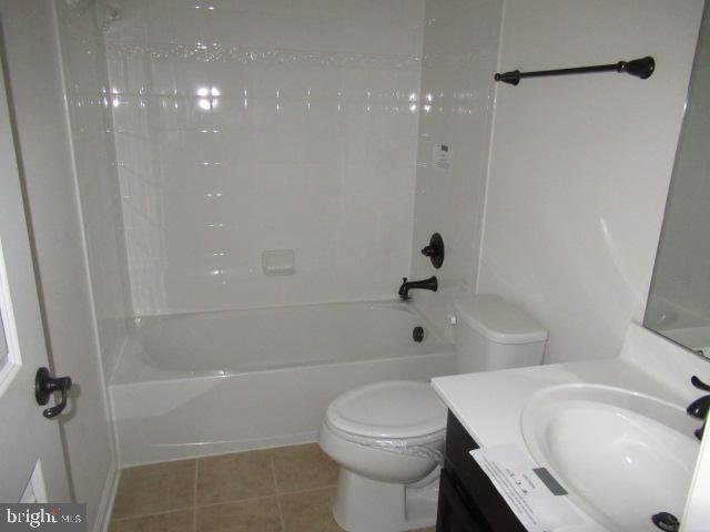 7313 Old Calvary Road Hanover, MD 21076 - Photo 11 of 15 2nd bathroom