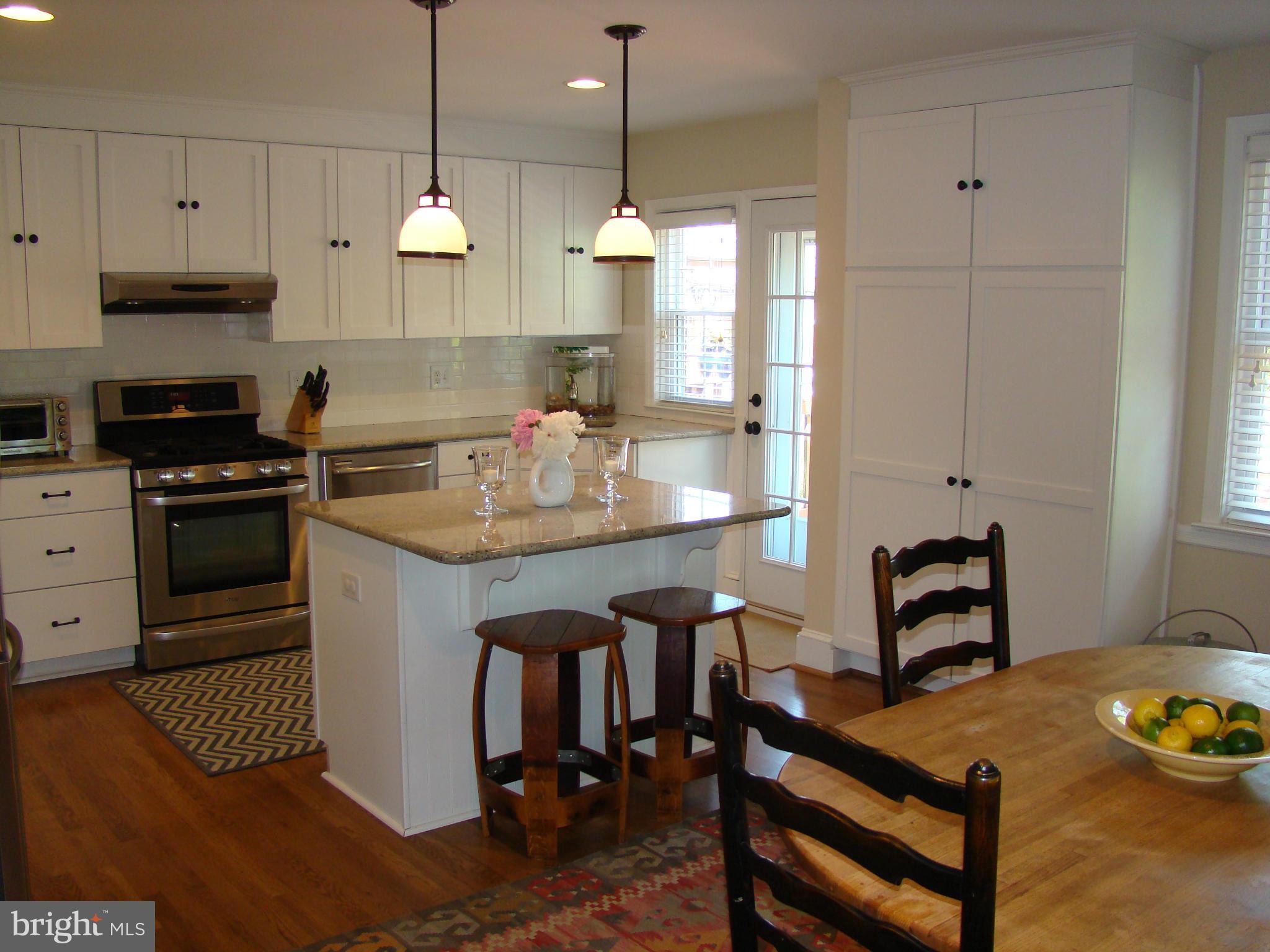 136 Murdock Road Baltimore, MD 21212 - Photo 4 of 26 Kitchen