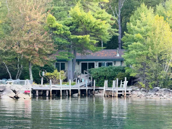 $895,000 | 120 Big Barndoor Island, Alton, NH 03810