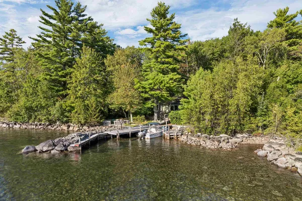 $895,000 | 120 Big Barndoor Island, Alton, NH 03810