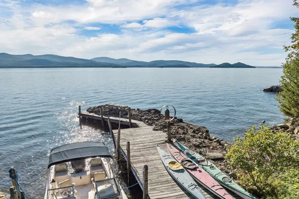 $895,000 | 120 Big Barndoor Island, Alton, NH 03810