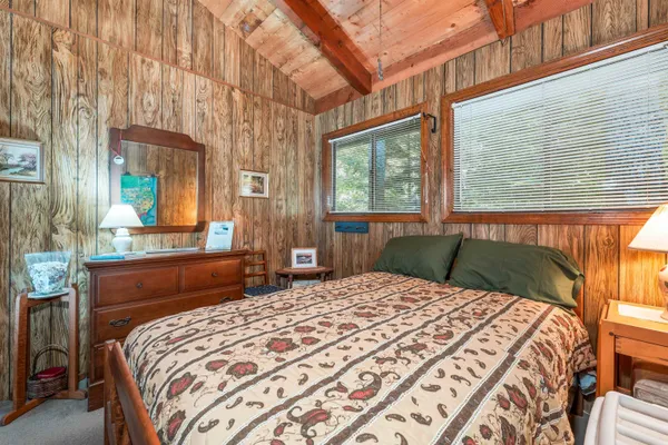 $895,000 | 120 Big Barndoor Island, Alton, NH 03810