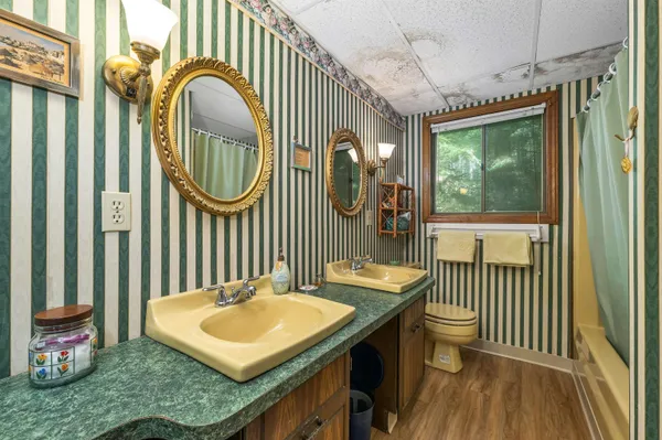 $895,000 | 120 Big Barndoor Island, Alton, NH 03810