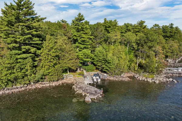 $895,000 | 120 Big Barndoor Island, Alton, NH 03810