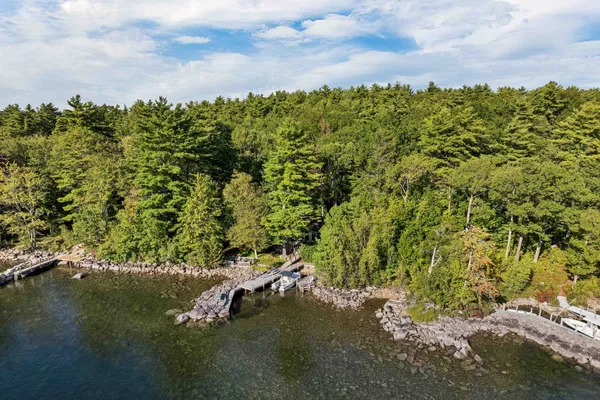 $895,000 | 120 Big Barndoor Island, Alton, NH 03810