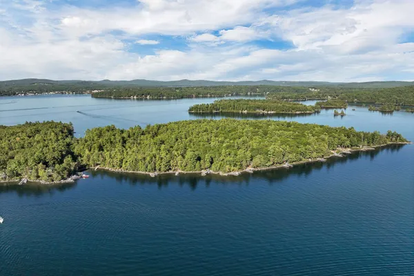 $895,000 | 120 Big Barndoor Island, Alton, NH 03810