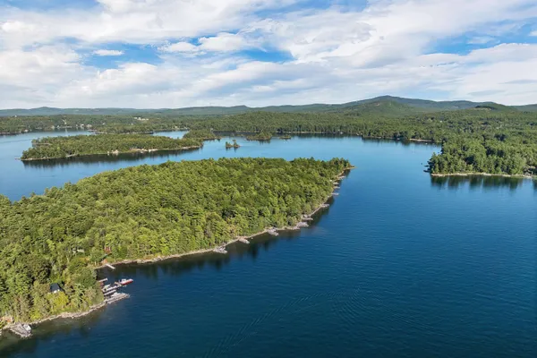 $895,000 | 120 Big Barndoor Island, Alton, NH 03810