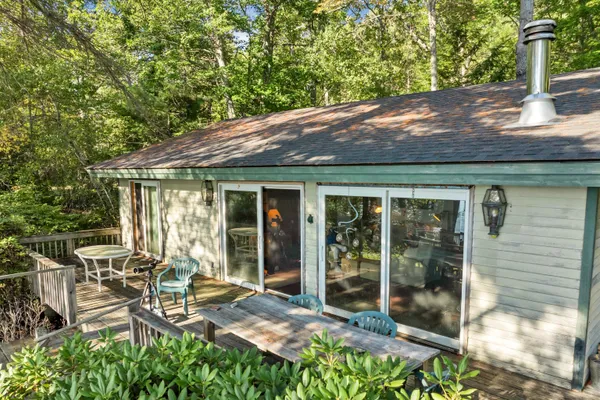 $895,000 | 120 Big Barndoor Island, Alton, NH 03810