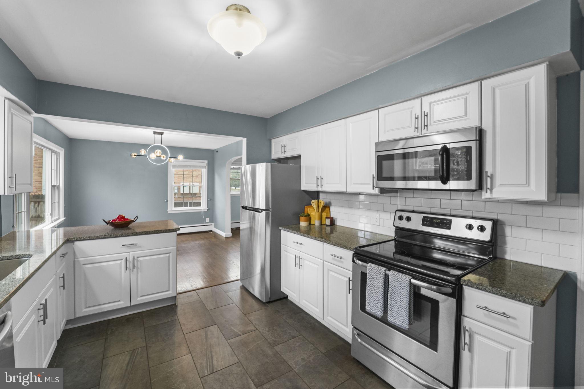 2547 Yardville Hamilton Square Road Hamilton, NJ 08690 - Photo 11 of 25