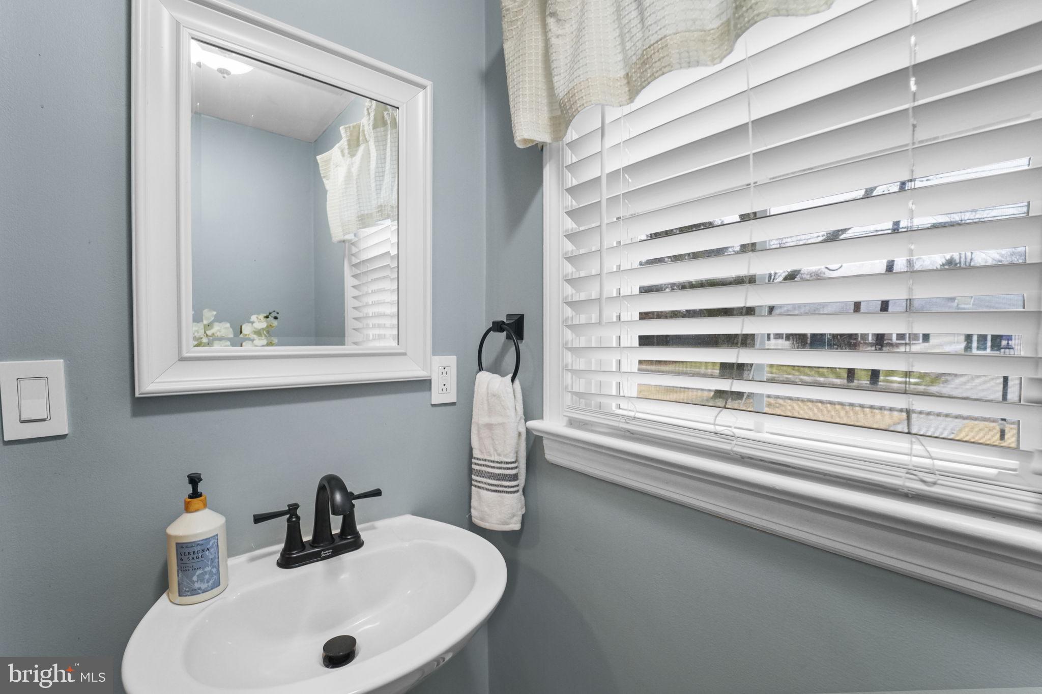 2547 Yardville Hamilton Square Road Hamilton, NJ 08690 - Photo 13 of 25