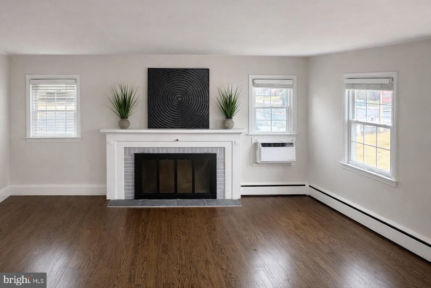 2547 Yardville Hamilton Square Road Hamilton, NJ 08690 - Photo 8 of 25