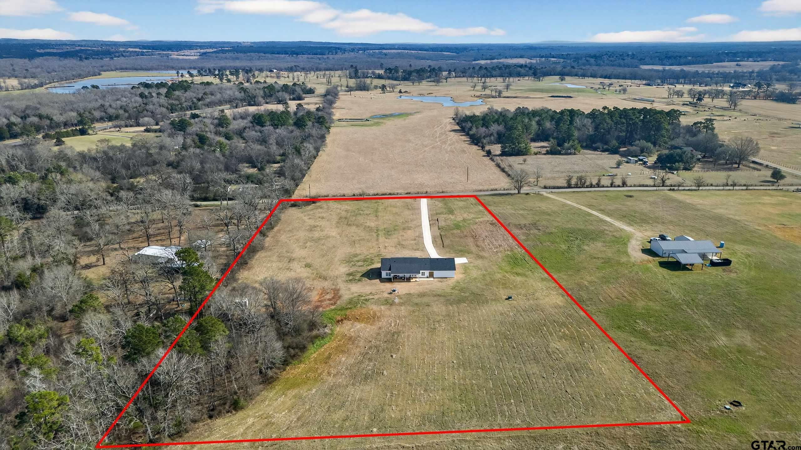 305 Gallatin Cut-Off Road Jacksonville, TX 75766 - Photo 12 of 46 a picture of a city