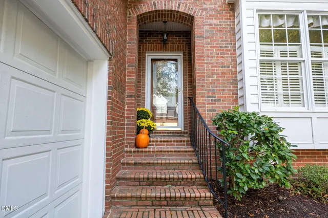 $649,900 | 7417 Fontana Ridge Lane, Raleigh, NC 27613