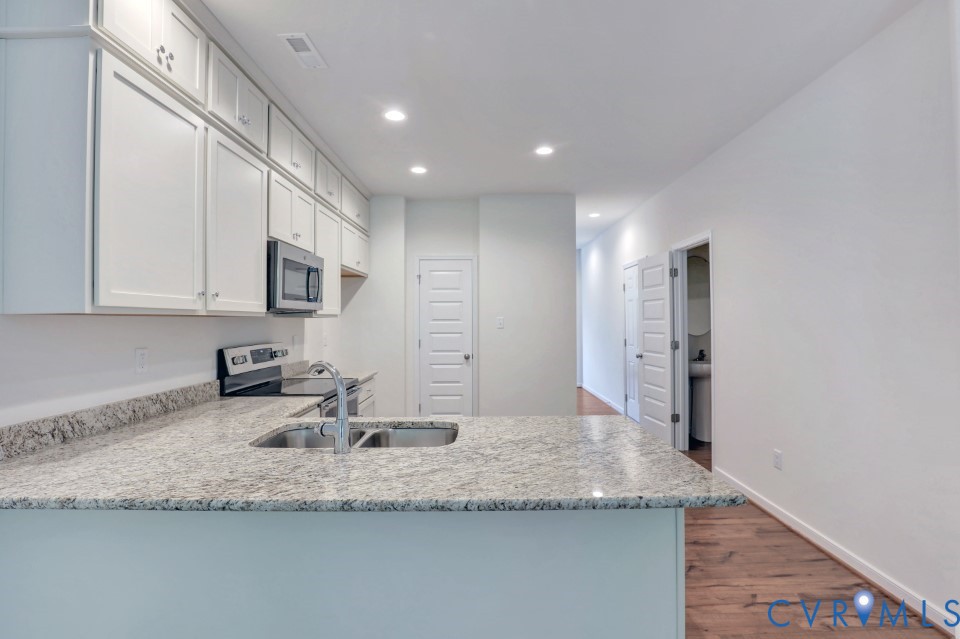 18783 Palisades Ridge Moseley, VA 23120 - Photo 8 of 36