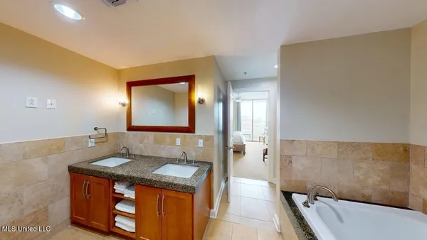 $314,900 | 2060 Beach Boulevard, Unit 106, Biloxi, MS 39531