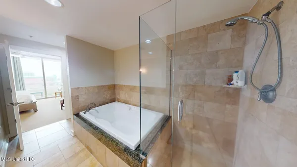 $314,900 | 2060 Beach Boulevard, Unit 106, Biloxi, MS 39531