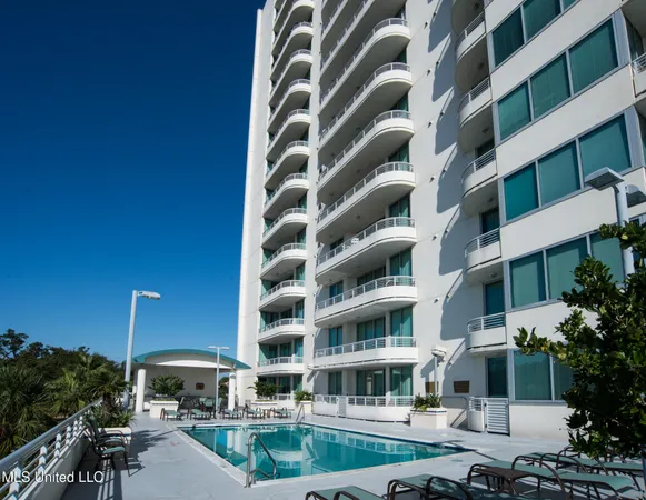 $314,900 | 2060 Beach Boulevard, Unit 106, Biloxi, MS 39531