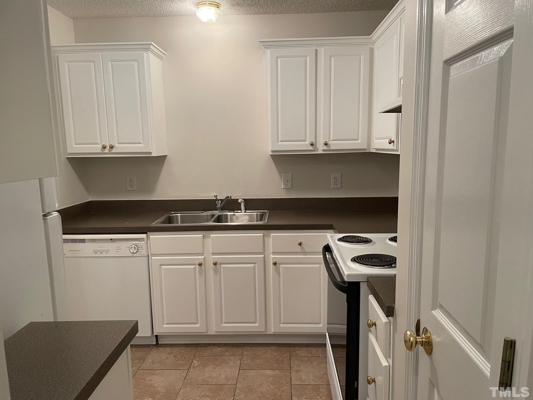 276 South Raleigh Street Angier, NC 27501 - Photo 7 of 22 Gallery Image 7