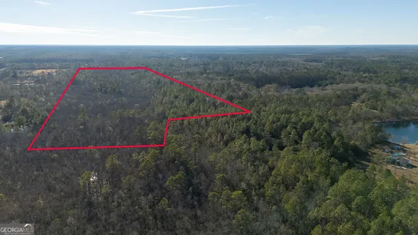 a view of a outdoor space with a street sign