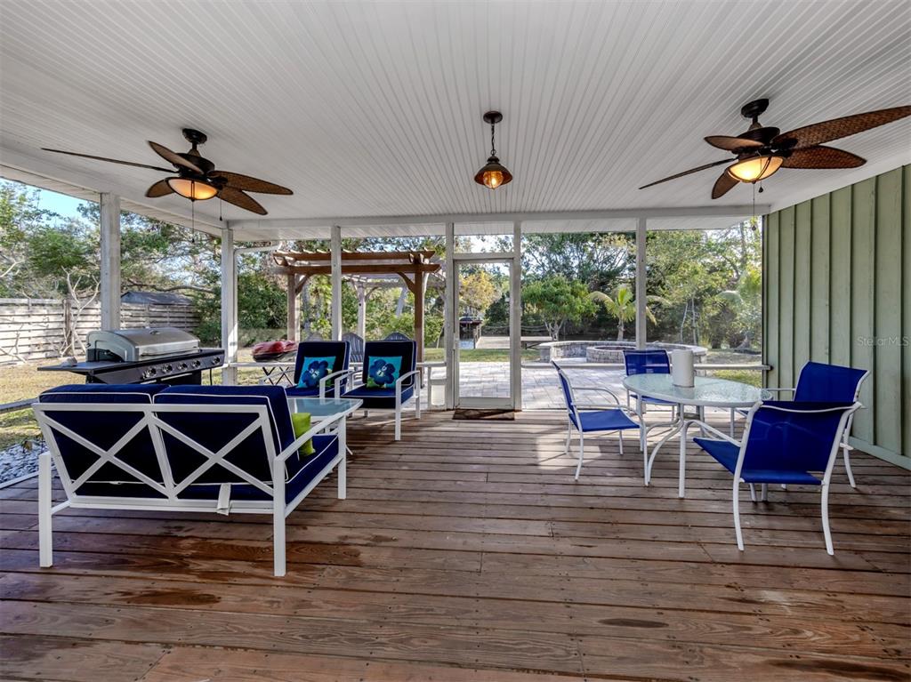 4819 Greenleaf Road Sarasota, FL 34233 - Photo 25 of 30 Gallery Image 25