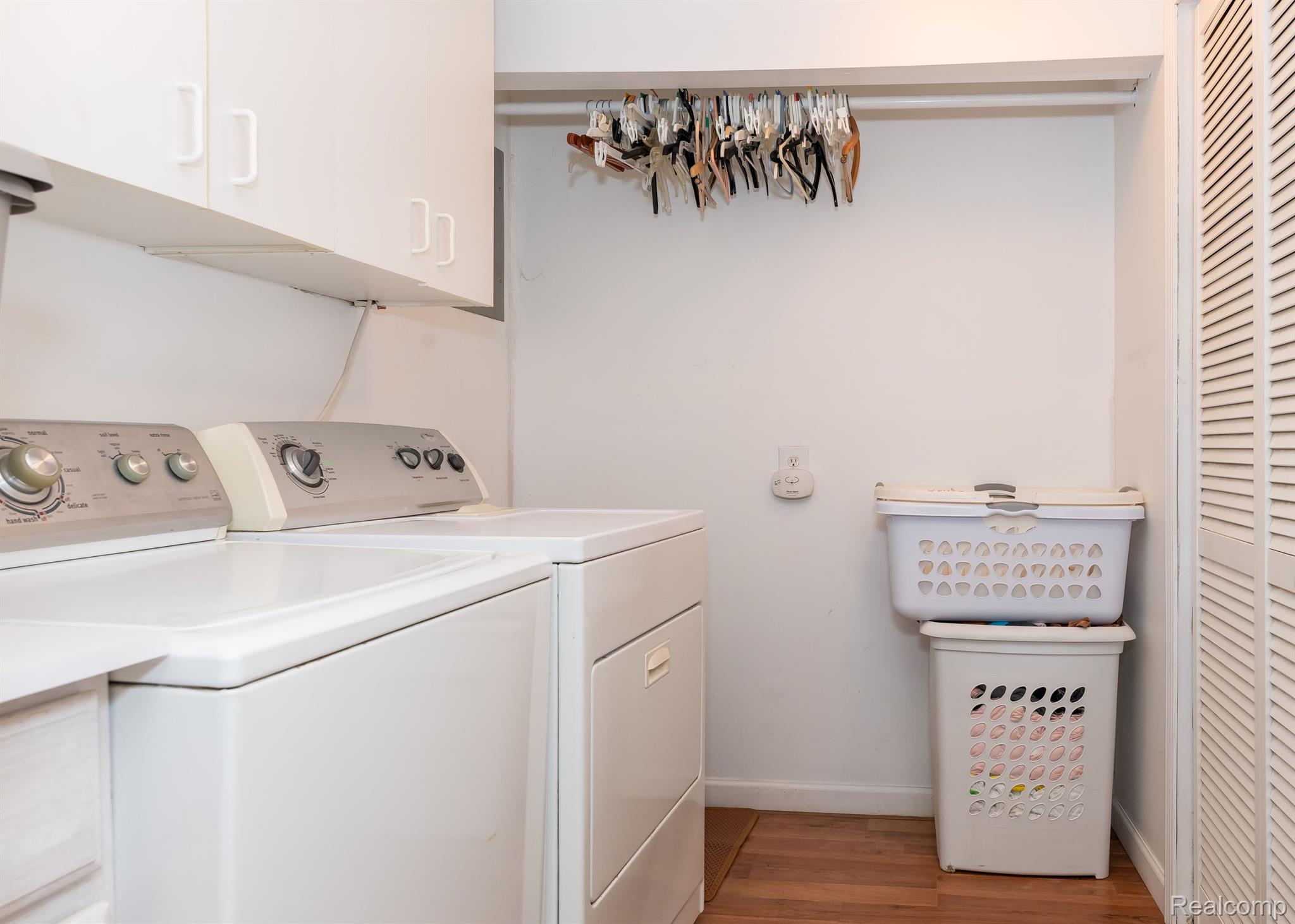 1323 Rowe Road Milford, MI 48380 - Photo 19 of 43 Gallery Image 19