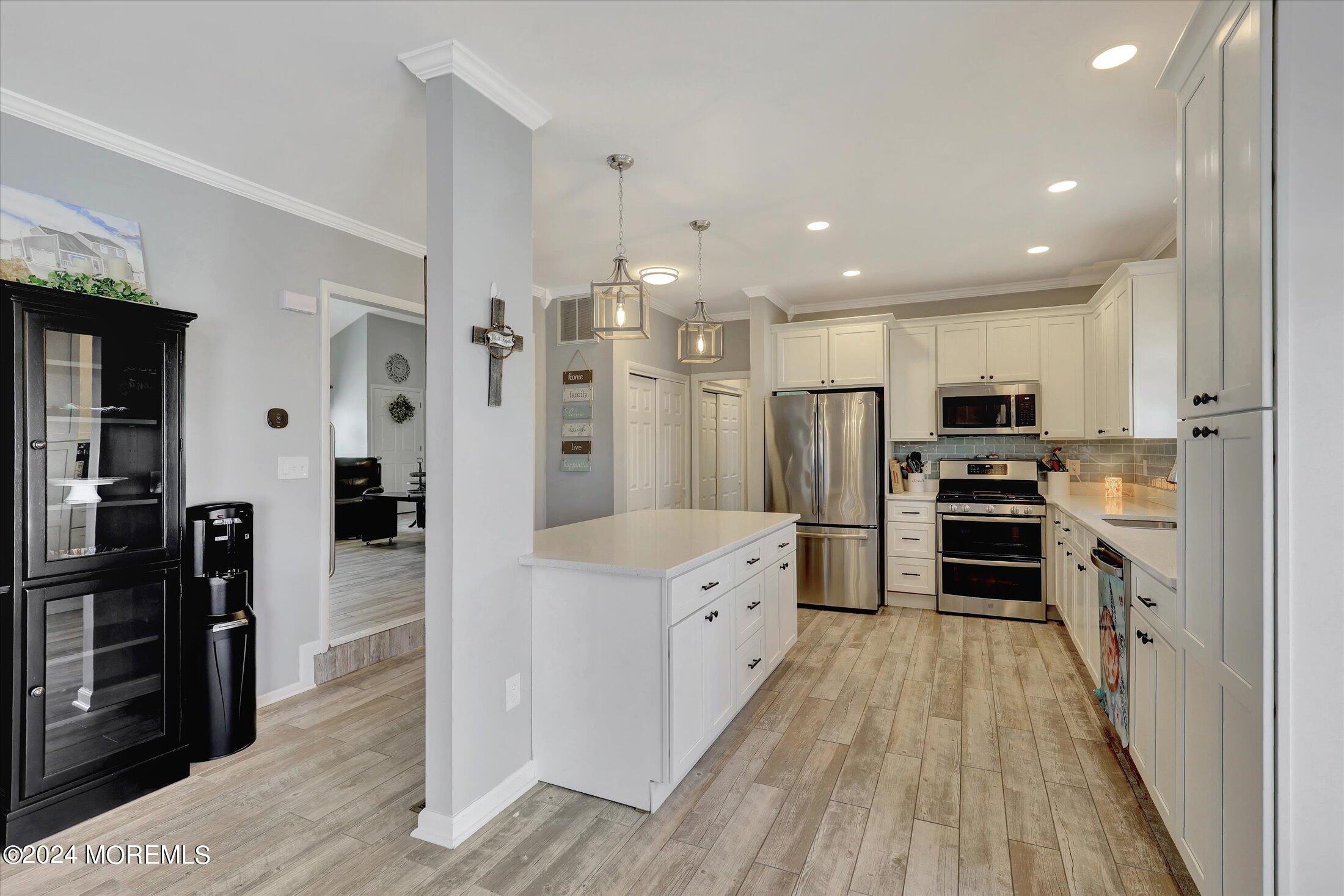 1213 Varuna Drive Forked River, NJ 08731 - Photo 20 of 70 20-Kitchen