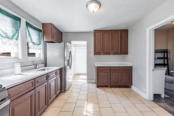 $149,000 | 9020 South University Avenue, Chicago, IL 60619