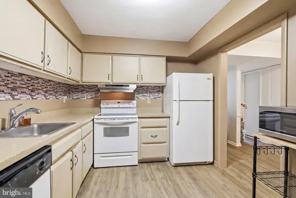 $2,800 | 7 D Dennison Drive, Unit D, East Windsor, NJ 08520