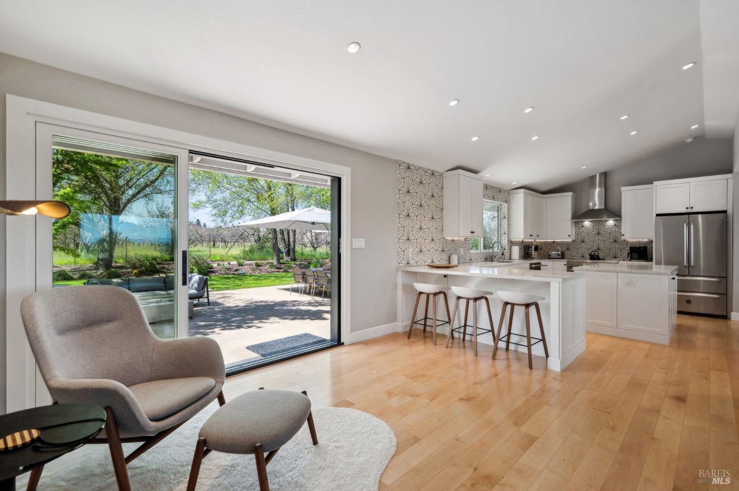 10750 Green Valley Road Sebastopol, CA 95472 - Photo 11 of 36 Gallery Image 11