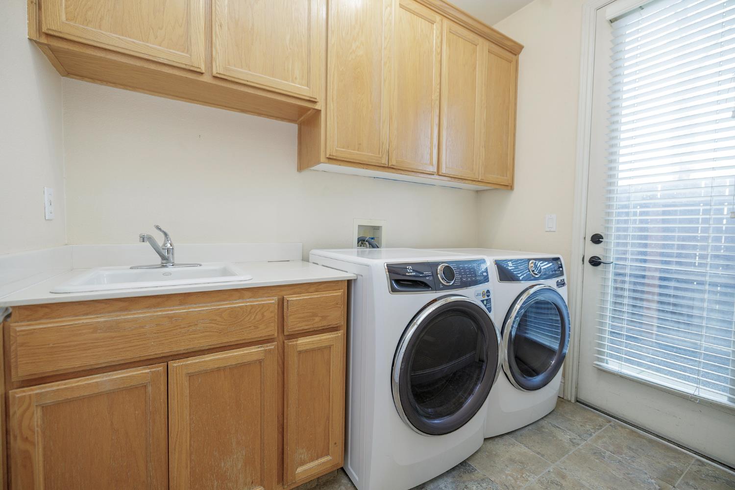 1537 Atlantic Avenue Ripon, CA 95366 - Photo 31 of 65