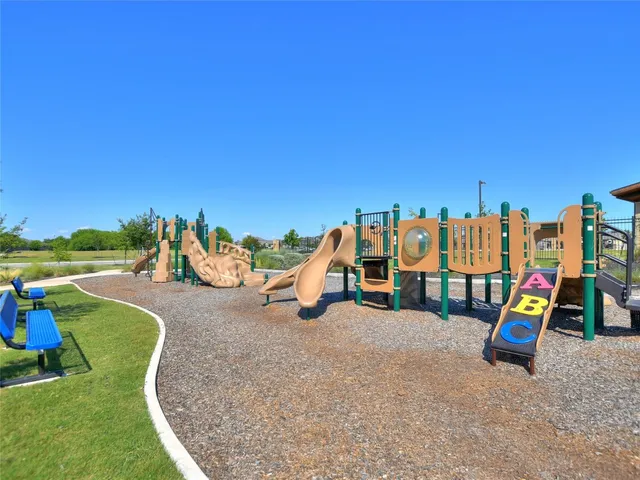 $329,000 | 3413 Breckenridge Drive, Austin, TX 78744