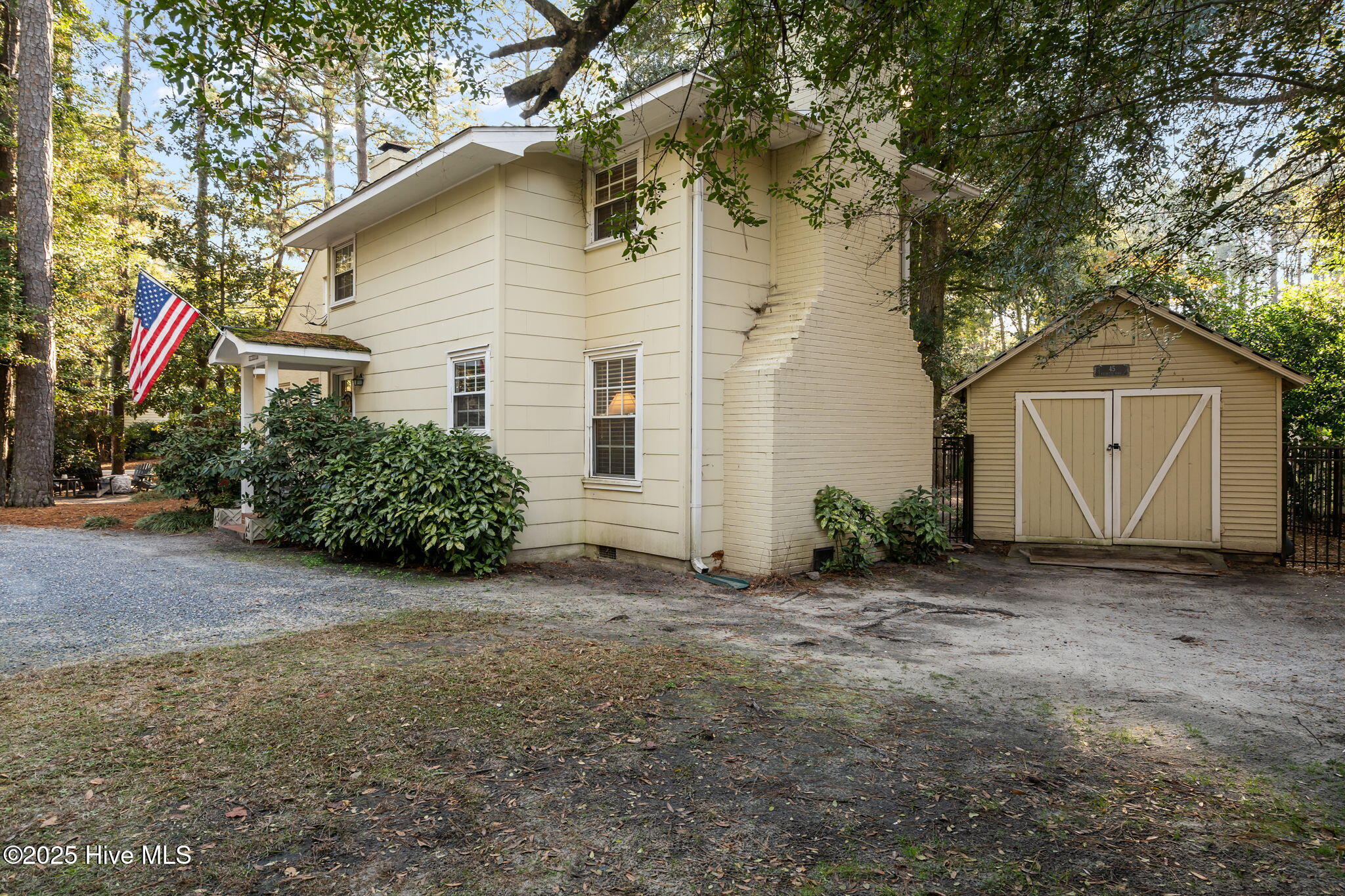 45 Everette Road Pinehurst, NC 28374 - Photo 6 of 48 Side of home