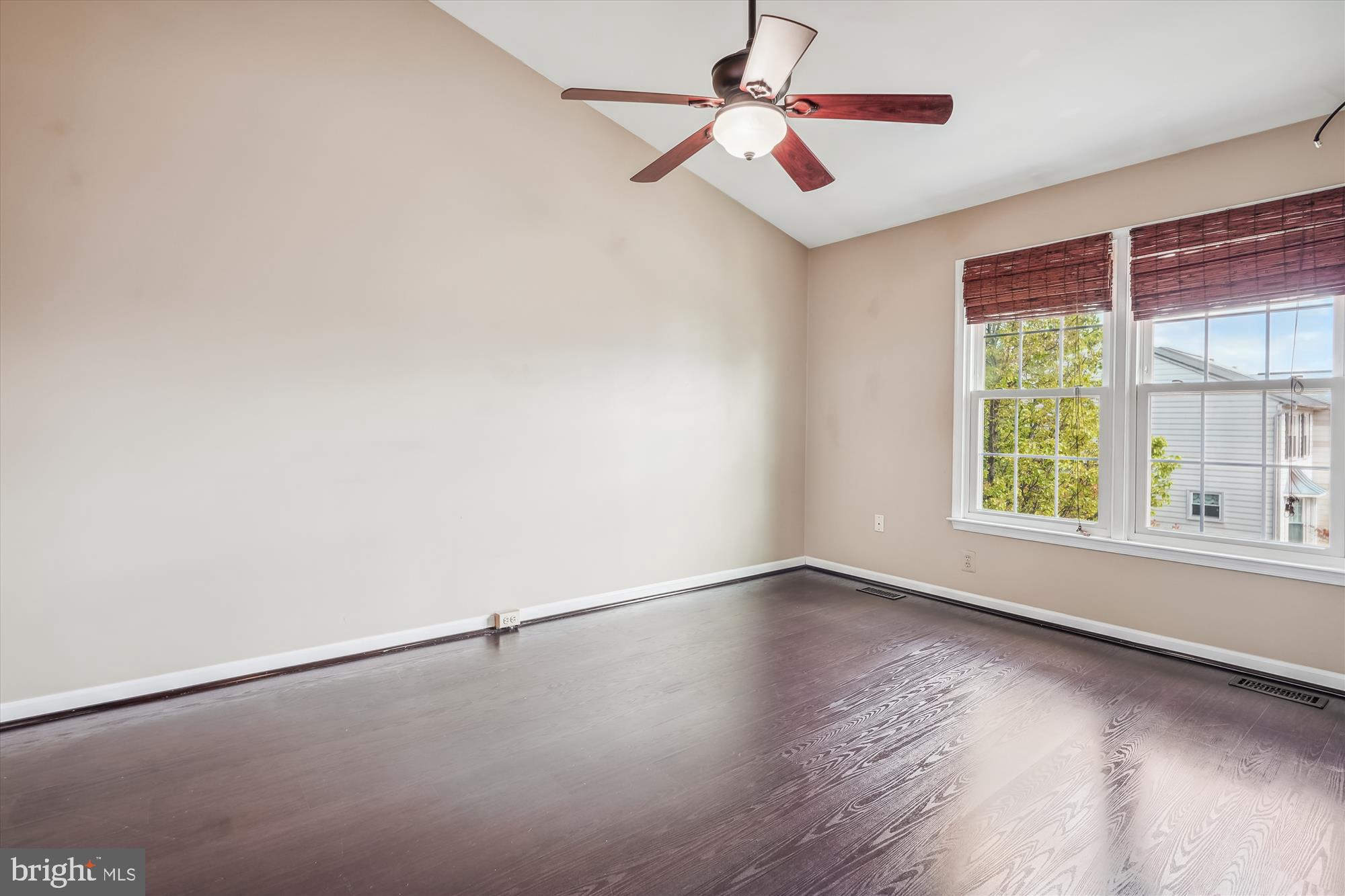 46940 Rabbitrun Terrace Sterling, VA 20164 - Photo 23 of 60 Owner's Suite with Semi-Vaulted Ceiling