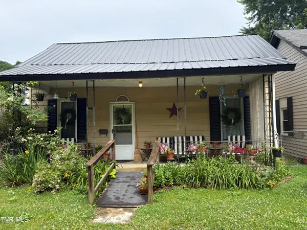 $29,900 | 127 Keystone Street, Appalachia, VA 24216