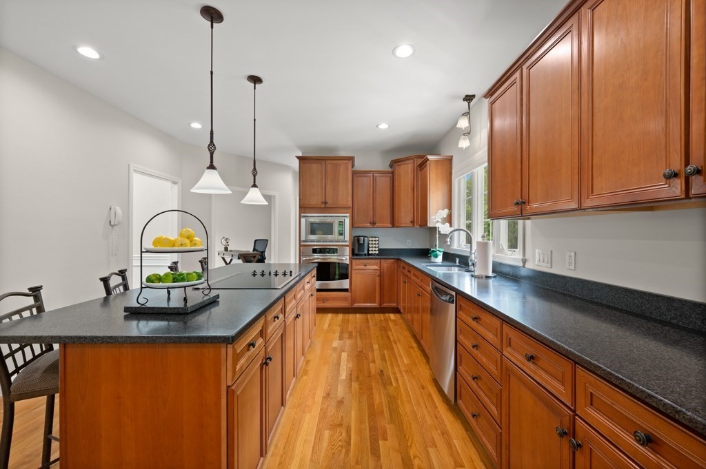 3 Olde Coach Road North Reading, MA 01864 - Photo 8 of 33 Gallery Image 8
