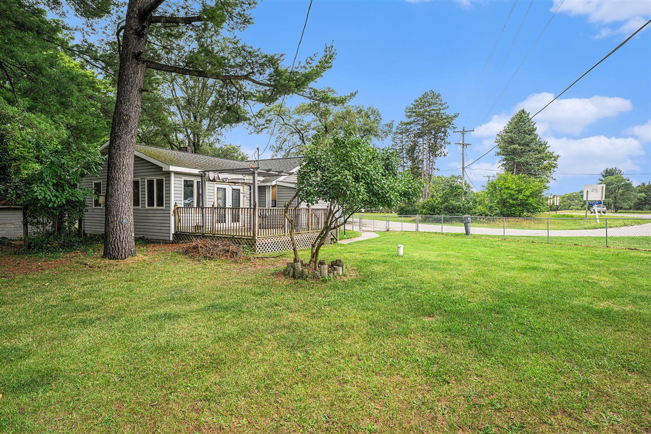 1880 Lincoln Road Allegan, MI 49010 - Photo 20 of 23