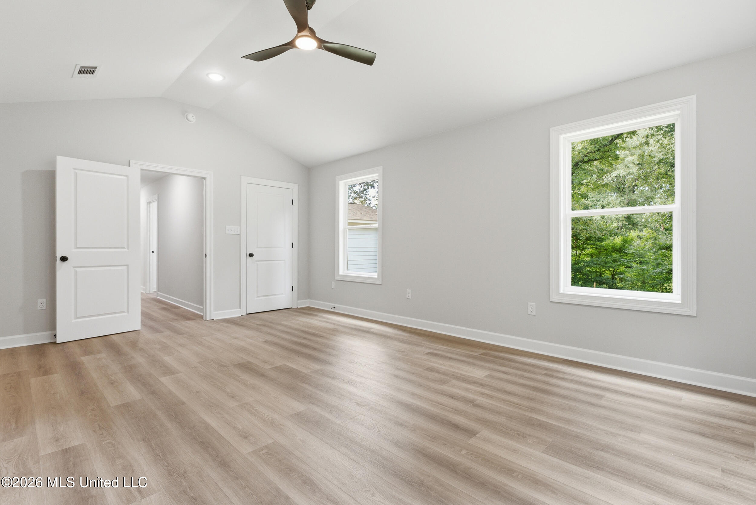 4683 Belmont Road Hernando, MS 38632 - Photo 12 of 30 Master Suite