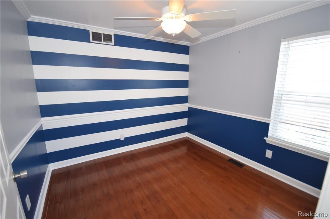 780 1st Street Fenton, MI 48430 - Photo 12 of 21 DSC_0026.JPG