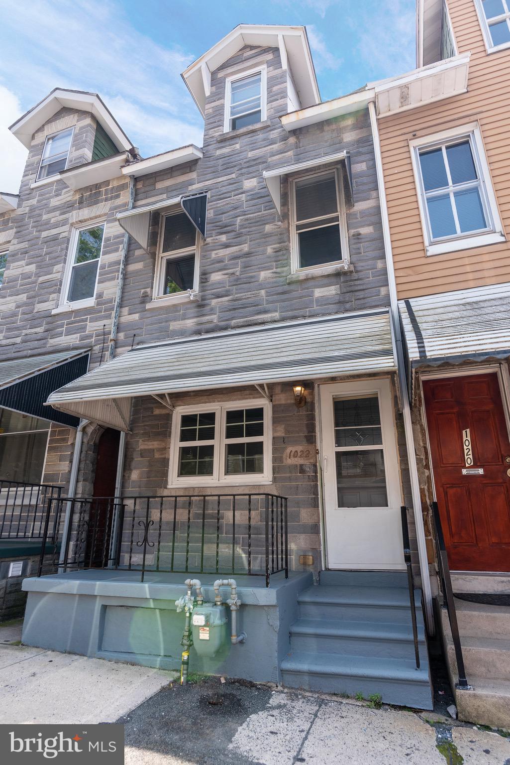 1022 Perry Street Reading, PA 19604 - Photo 1 of 18 Gallery Image 1