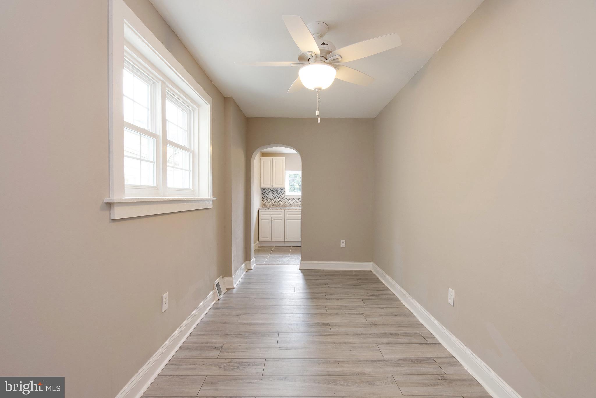 1022 Perry Street Reading, PA 19604 - Photo 5 of 18 Gallery Image 5