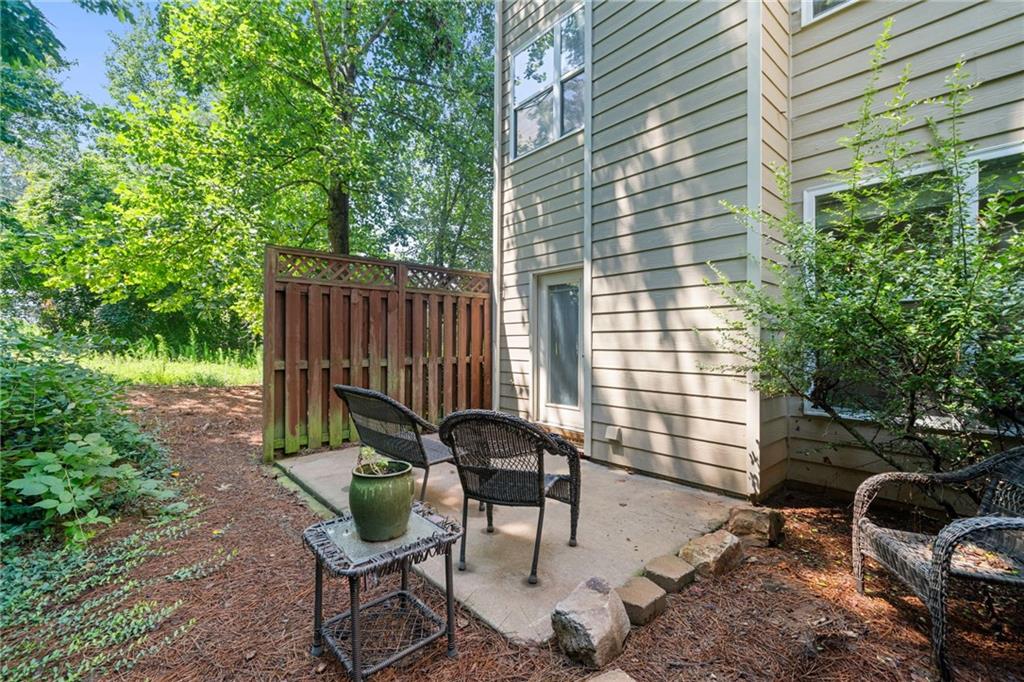 950 Firethorne Pass Cumming, GA 30040 - Photo 29 of 33