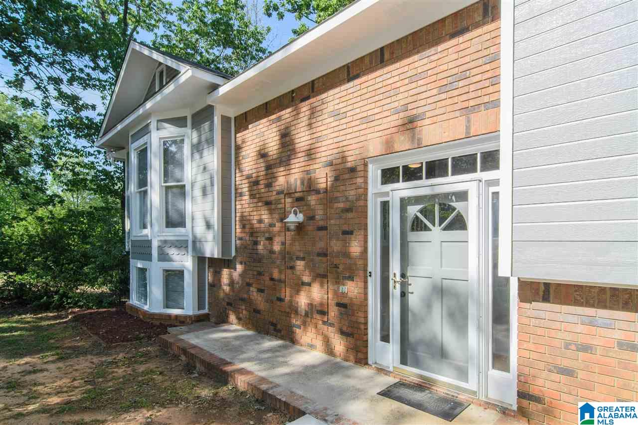 3829 South Shades Crest Road Birmingham, AL 35244 - Photo 4 of 50