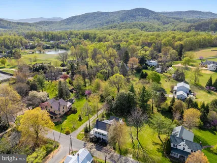 $797,500 | 609 Main Street, Washington, VA 22747